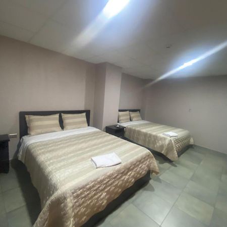 Stelar Hostal Cuenca Zewnętrze zdjęcie