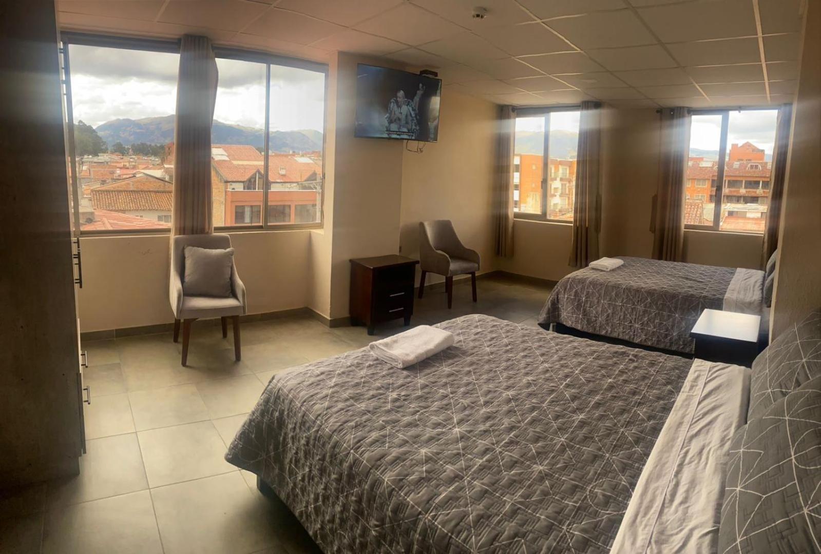 Stelar Hostal Cuenca Zewnętrze zdjęcie