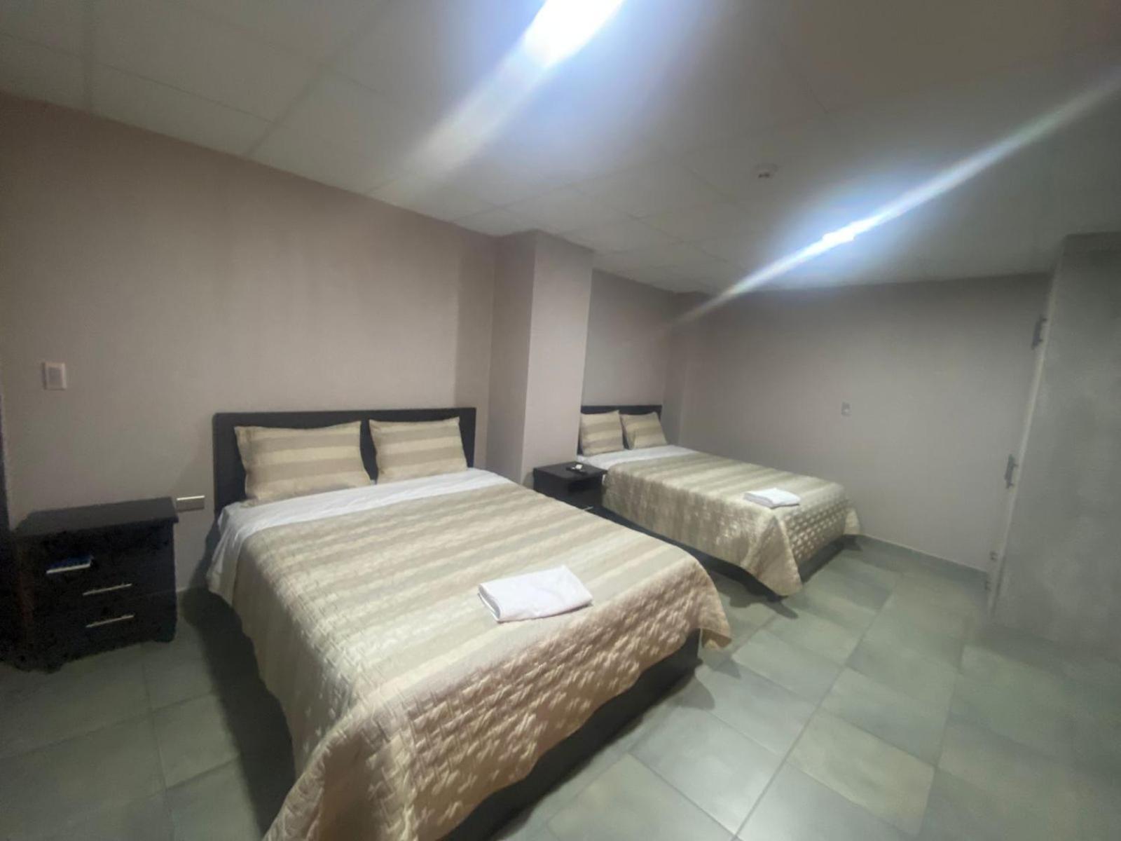 Stelar Hostal Cuenca Zewnętrze zdjęcie